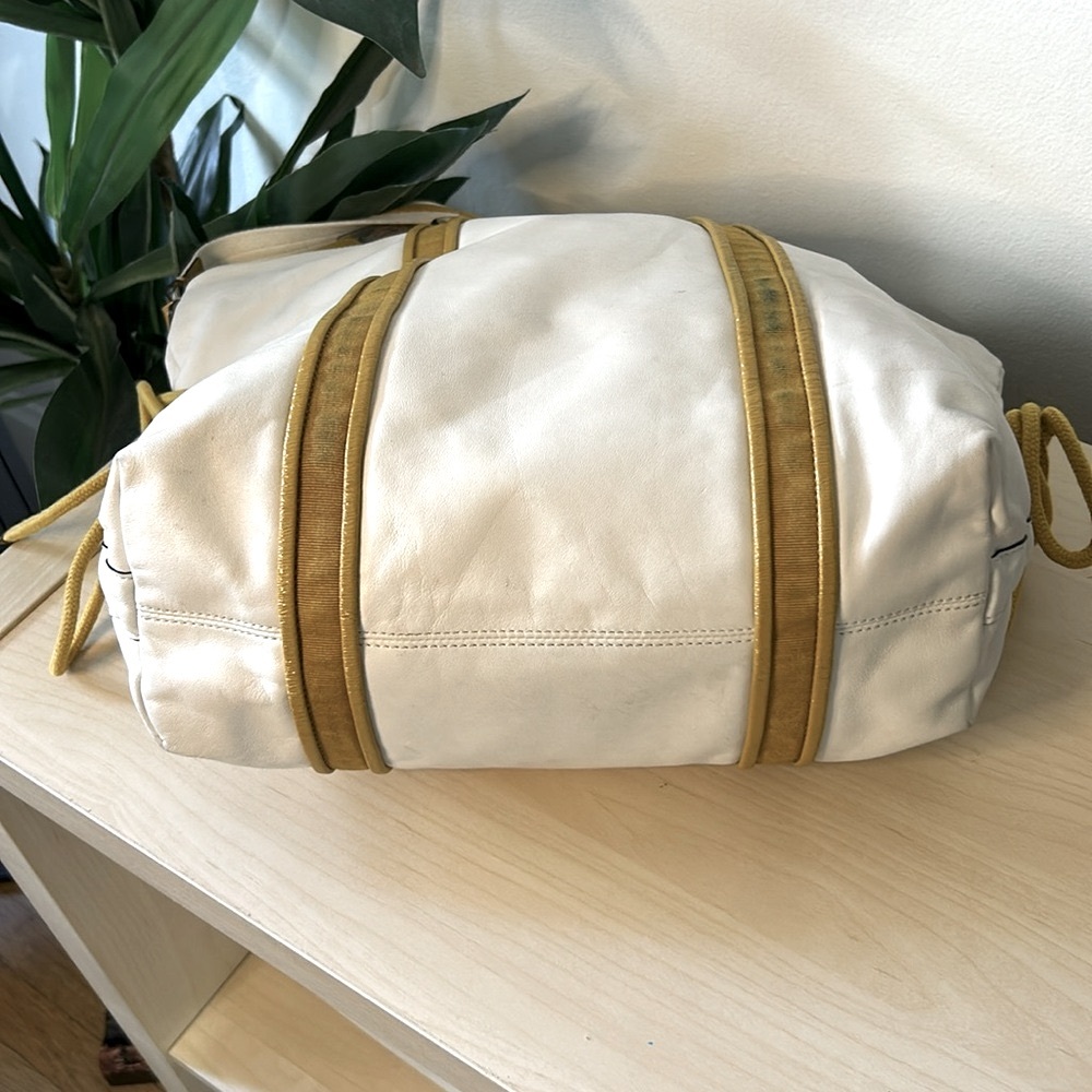 Y2K Poppy Collection Coach White Leather and Gold Tote Bag - Picture 8 of 11